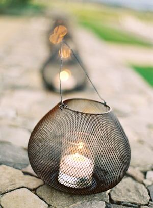 elegant-wedding-wire-lanterns