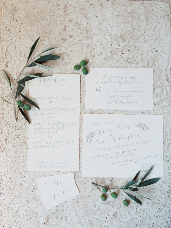 elgant-classic-calligraphy-wedding-invitations