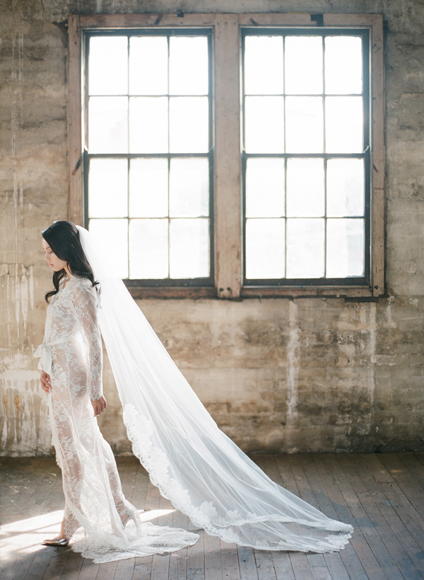 full-length-lace-wedding-veil