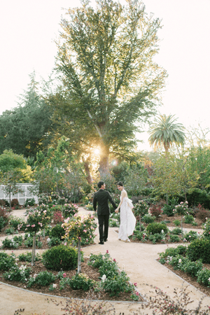 garden-rustic-wedding-ideas