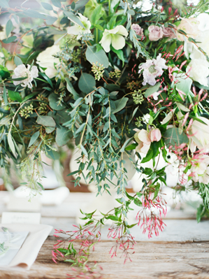 green-wildflower-wedding-centerpieces-ideas