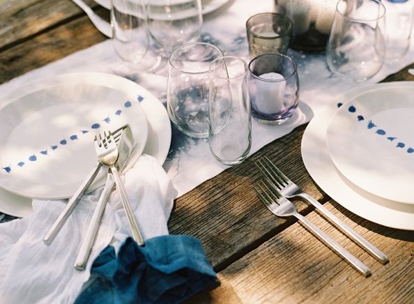 hand-dyed-table-runners-napkins-blue-farmtables