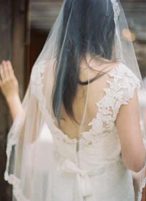 lace-cap-sleeve-wedding-dresses