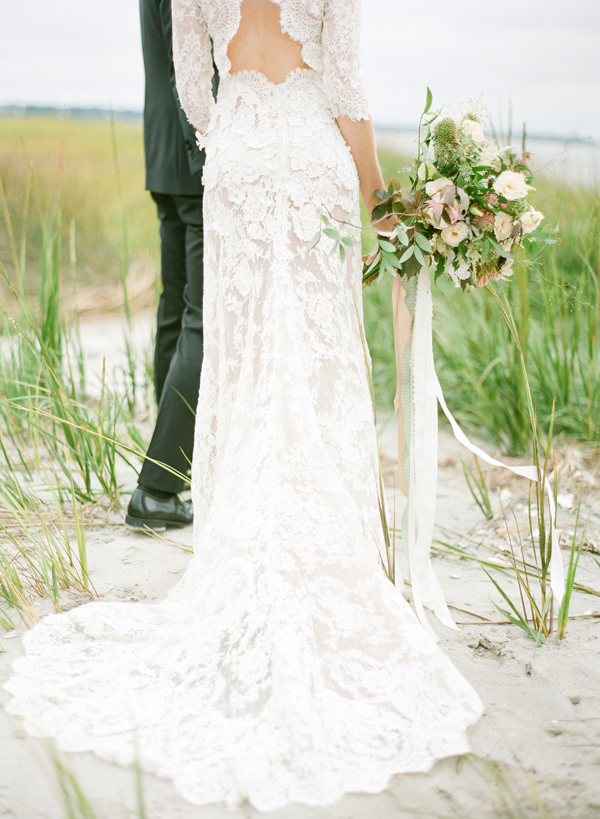 lace-wedding-dress-with-keyhole-back
