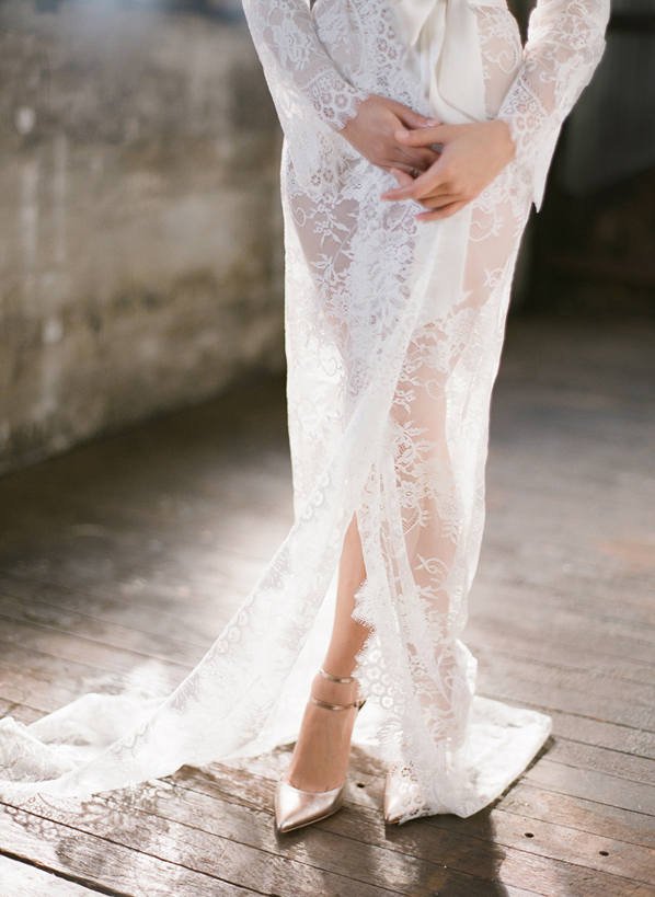 lace-wedding-robe-ideas