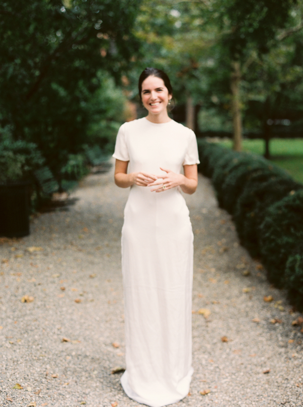 minimalist-natural-wedding-dress