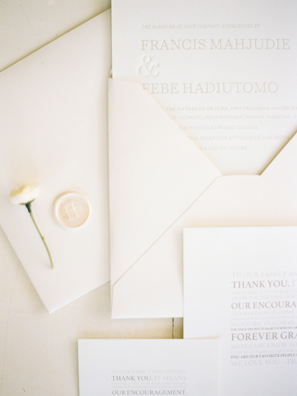 minimalist-white-wedding-invitations-moder