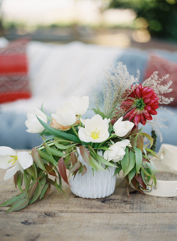 neutral-white-wedding-fall-flowers