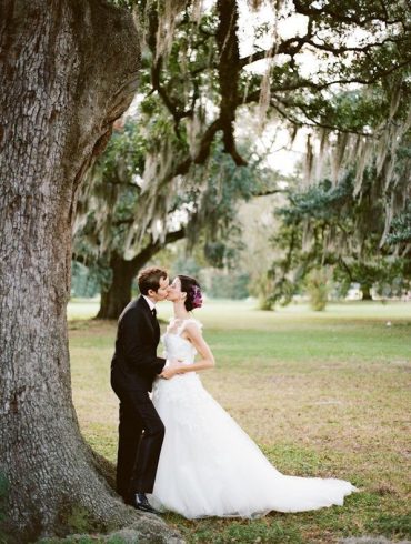 New Orleans French Quarter Wedding Bride Groom Moss Bachground