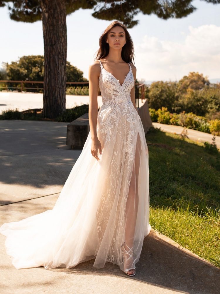 Most Stunning Bridal Dresses Ever - Top Best Wedding Dress Designs