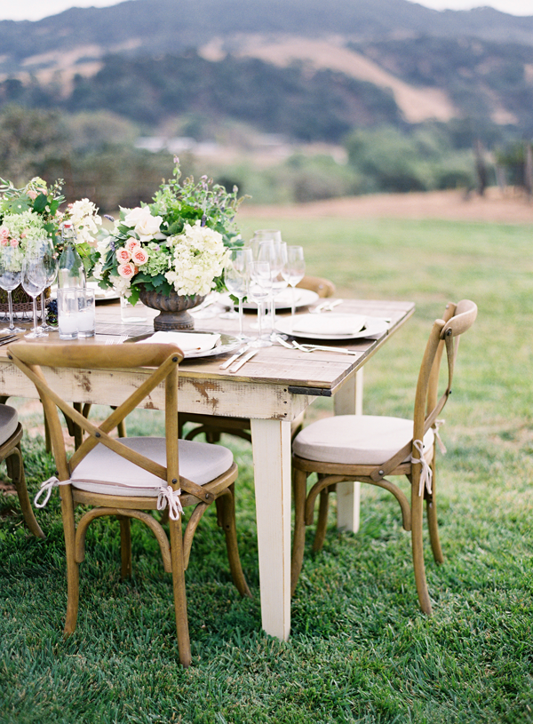 rustic-wedding-reception-tables