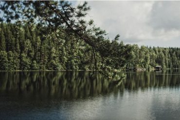 Swedish Lakeside Wedding Venue