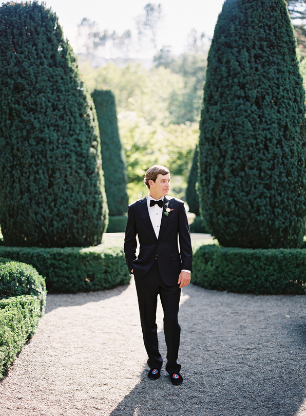 traditional-tuxed-bow-tie-wedding