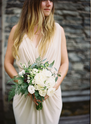 white-and-green-wedding-bouquet