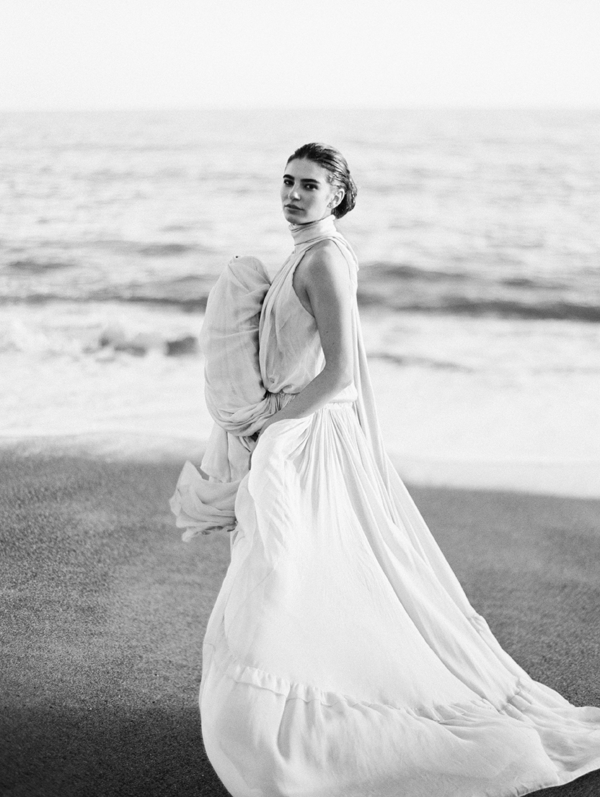 flowing-beach-wedding-dress